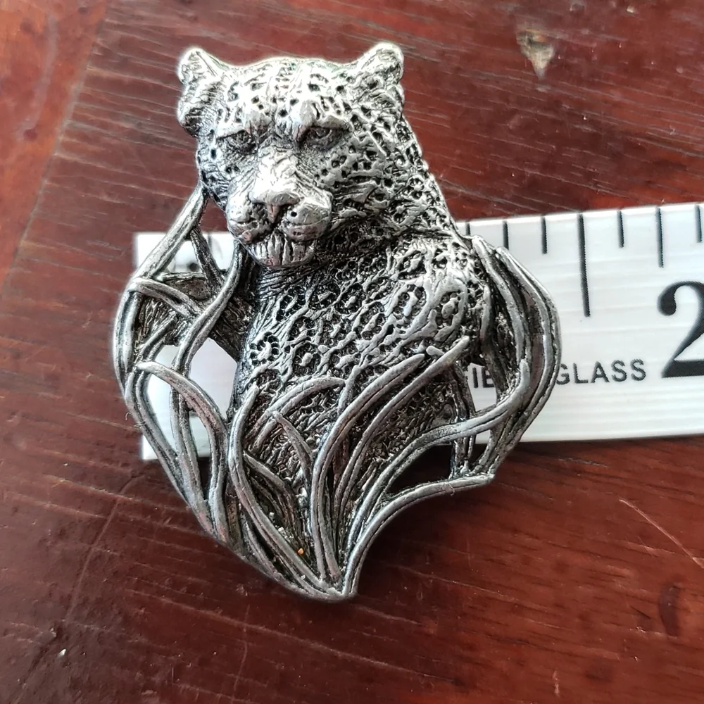 Metzke 1990 Pewter Leopard Brooch